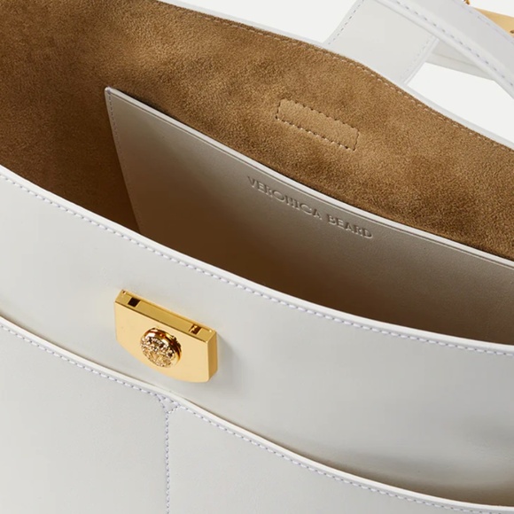 Sold! Veronica Beard NWT Large Crest Lock Bucket Bag off white - Picture 2 of 5